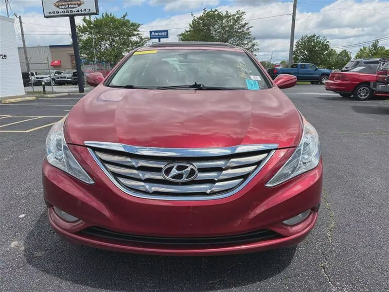 2012 Hyundai Sonata, photo 2