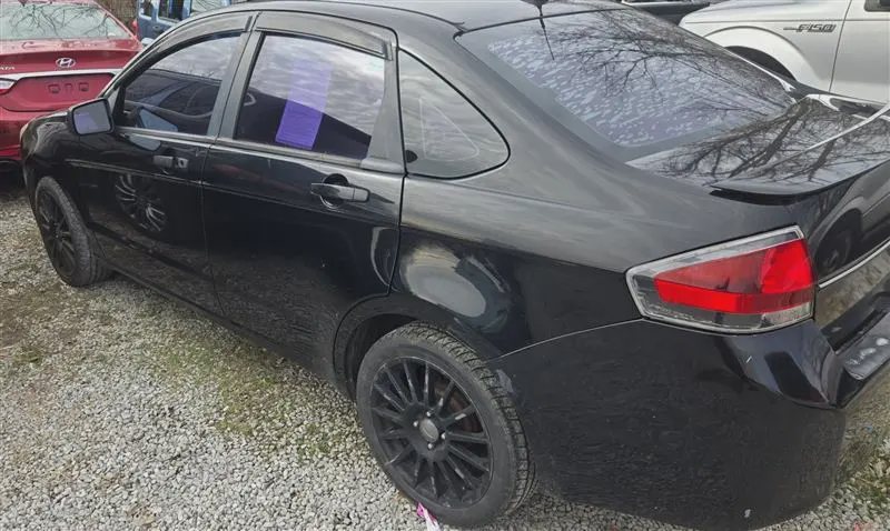 2010 Ford Focus, photo 4