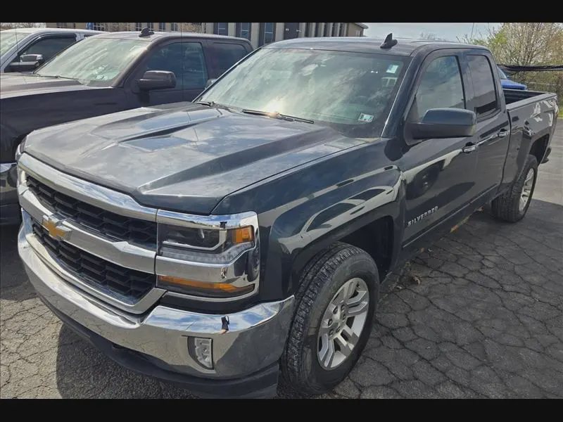 2017 Chevrolet Silverado 1500, photo 1