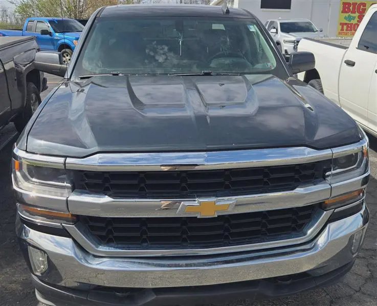 2017 Chevrolet Silverado 1500, photo 2