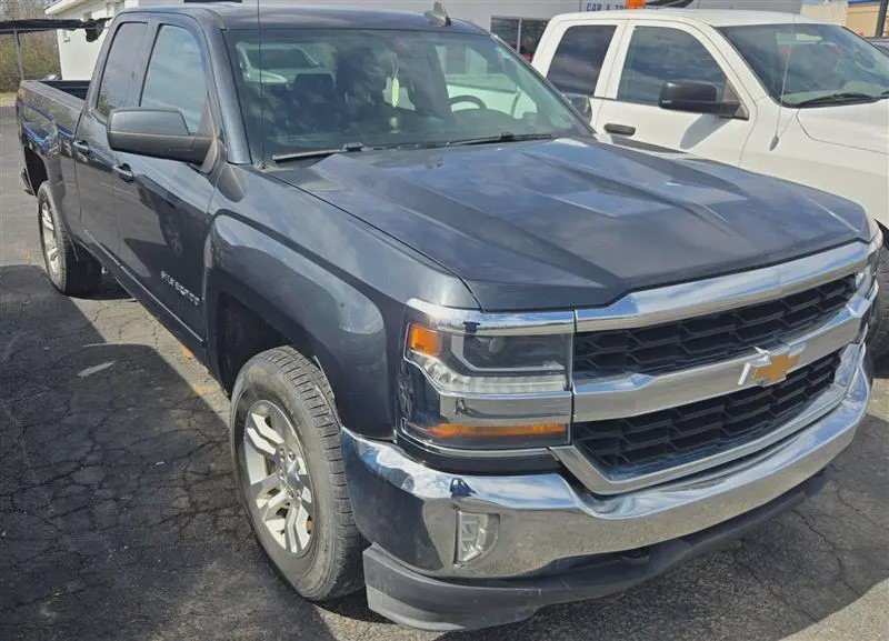 2017 Chevrolet Silverado 1500, photo 3