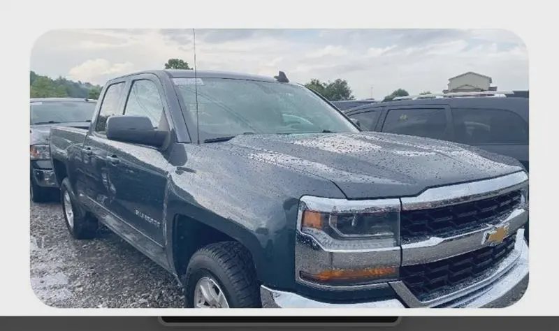 2018 Chevrolet Silverado 1500, photo 2