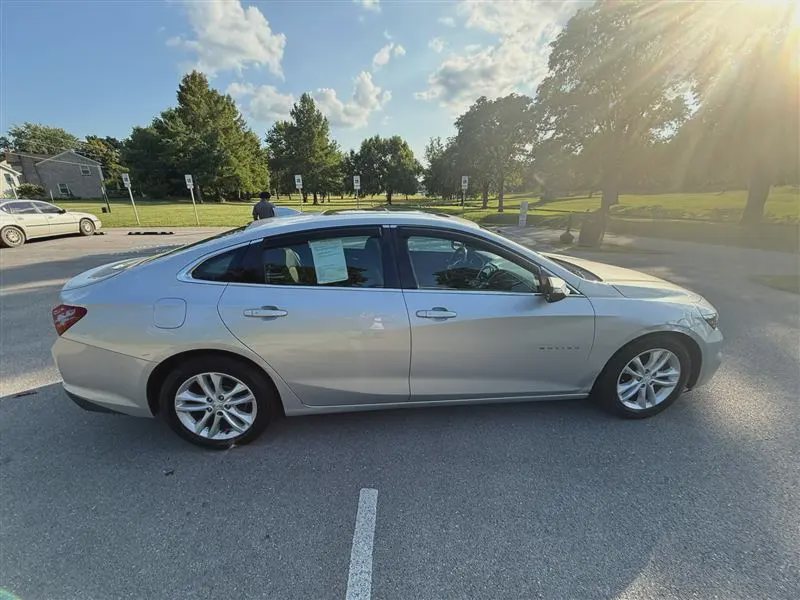 2016 Chevrolet Malibu, photo 4
