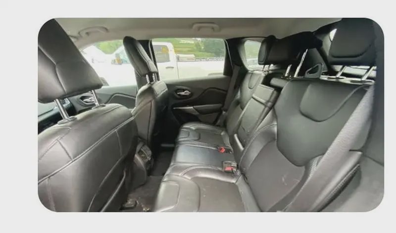 2019 Jeep Cherokee, photo 3